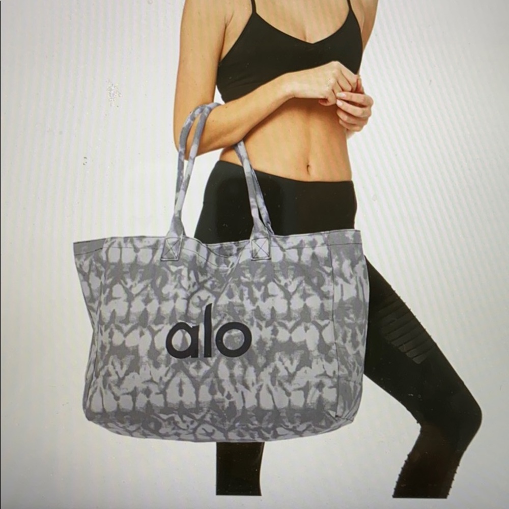 Alo shopper tote